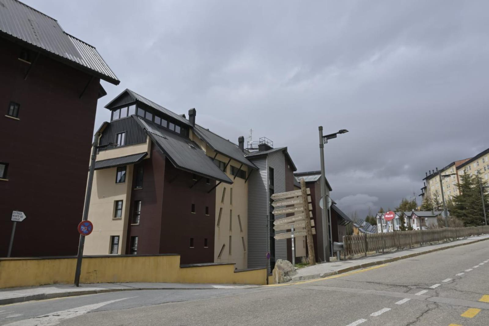 Estudio Infinity Con Parking Sierra Nevada Bagian luar foto